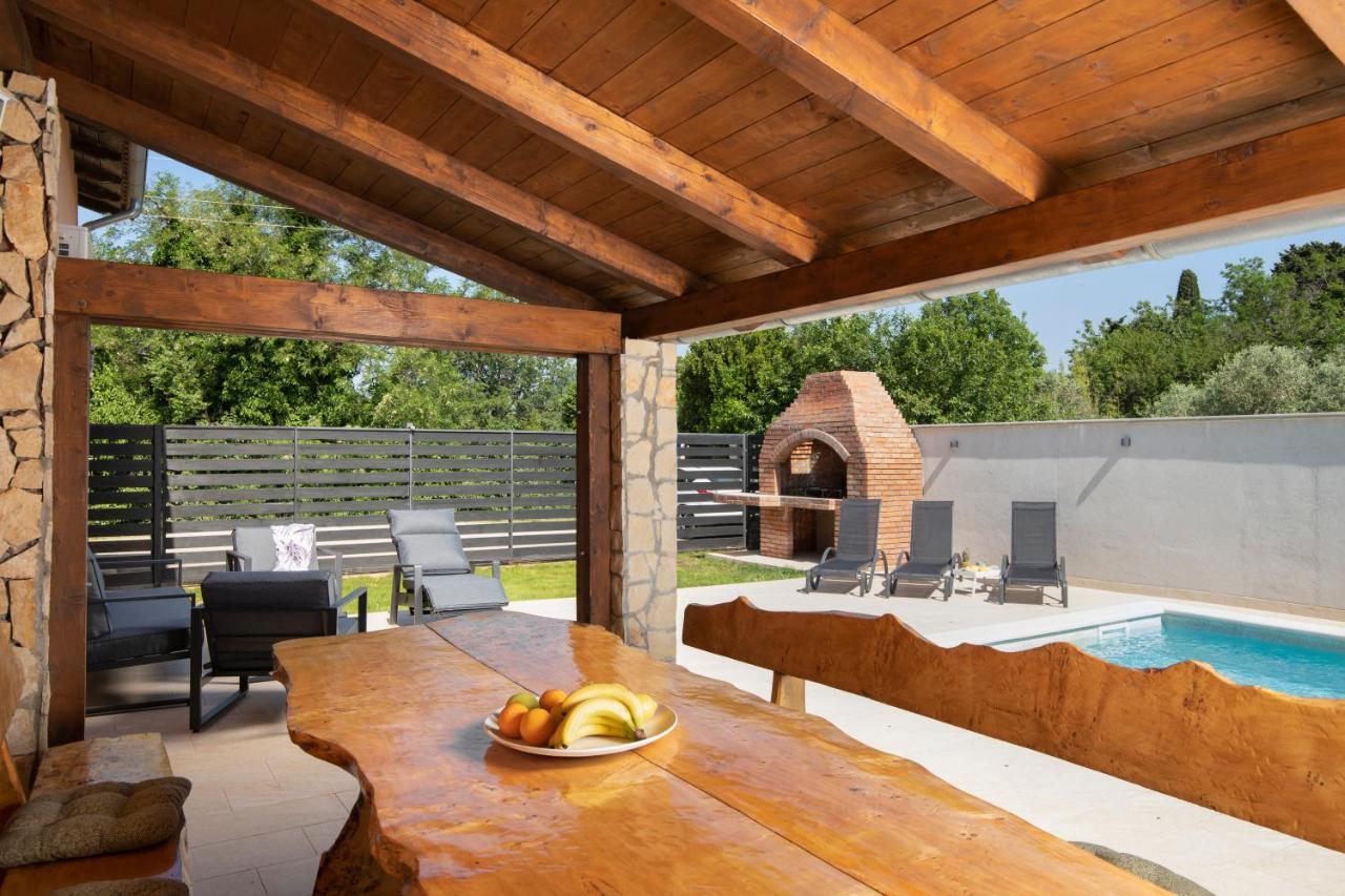 Holiday Home Franika Medulin Exterior photo