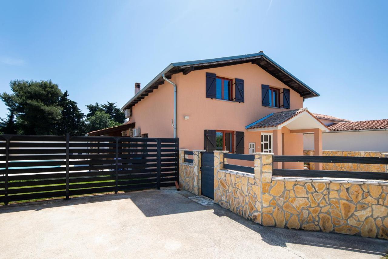 Holiday Home Franika Medulin Exterior photo